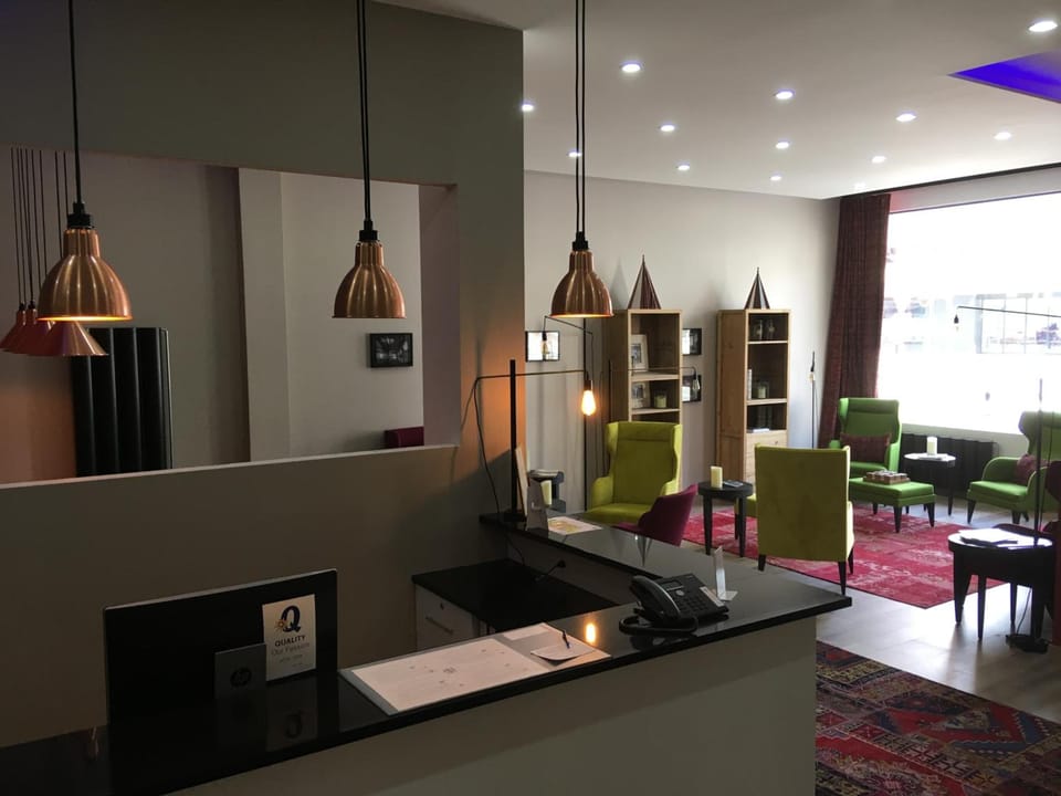 Hotel Fleur-de-Lys Hotel in Neuchâtel, Switzerland