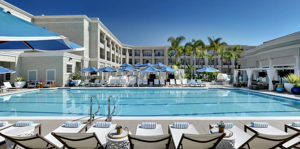Balboa Bay Resort Hotel in Lido Isle
