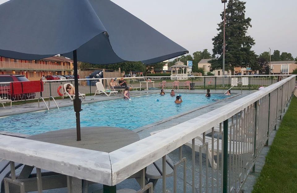 Rockwell Resort Motel in Niagara Falls