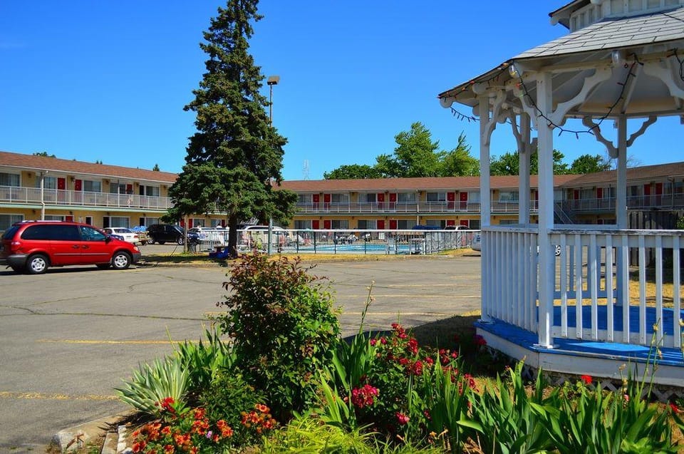 Rockwell Resort Motel in Niagara Falls