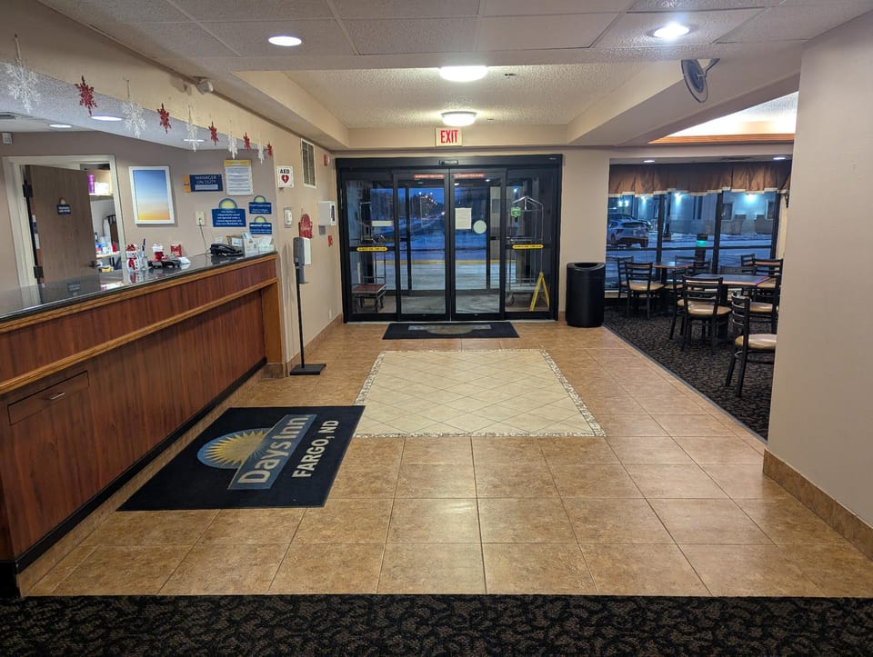Days Inn by Wyndham Fargo/West Acres Hotel in Fargo