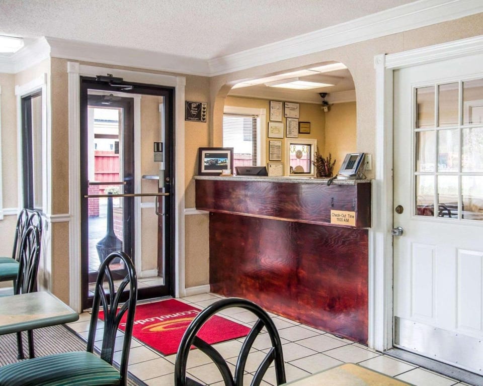 Econo Lodge Richmond Hill Hotel in Richmond Hill
