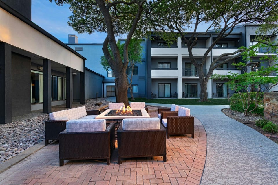 Courtyard by Marriott Dallas Richardson at Spring Valley Hotel in Richardson