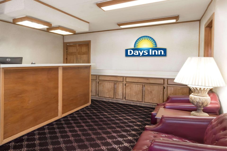 Days Inn by Wyndham Plymouth Hotel in Indiana