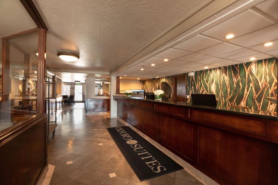 Oxnard Inn Lancaster Hotel in Lancaster