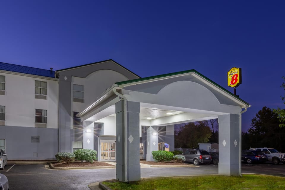 Baymont by Wyndham La Grange KY Southeast Hotel in Indiana