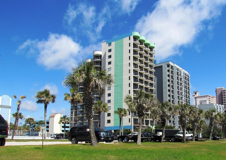 Meridian Plaza by Beach Vacations Hotel in Myrtle Beach