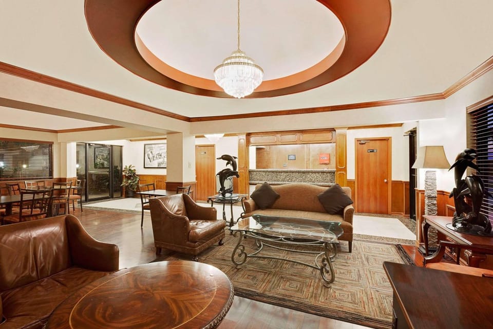 Super 8 by Wyndham Corpus Christi Northwest Hotel in Corpus Christi