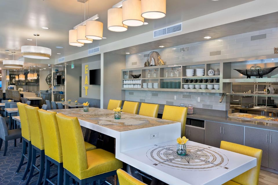 Oxford Suites Bellingham Hotel in Bellingham