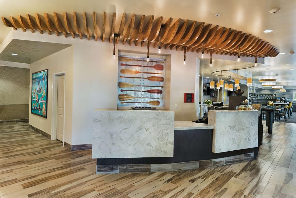 Oxford Suites Bellingham Hotel in Bellingham