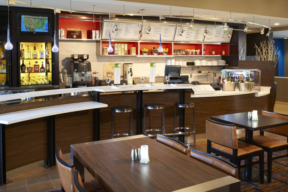 Courtyard by Marriott Detroit Warren Hotel in Warren