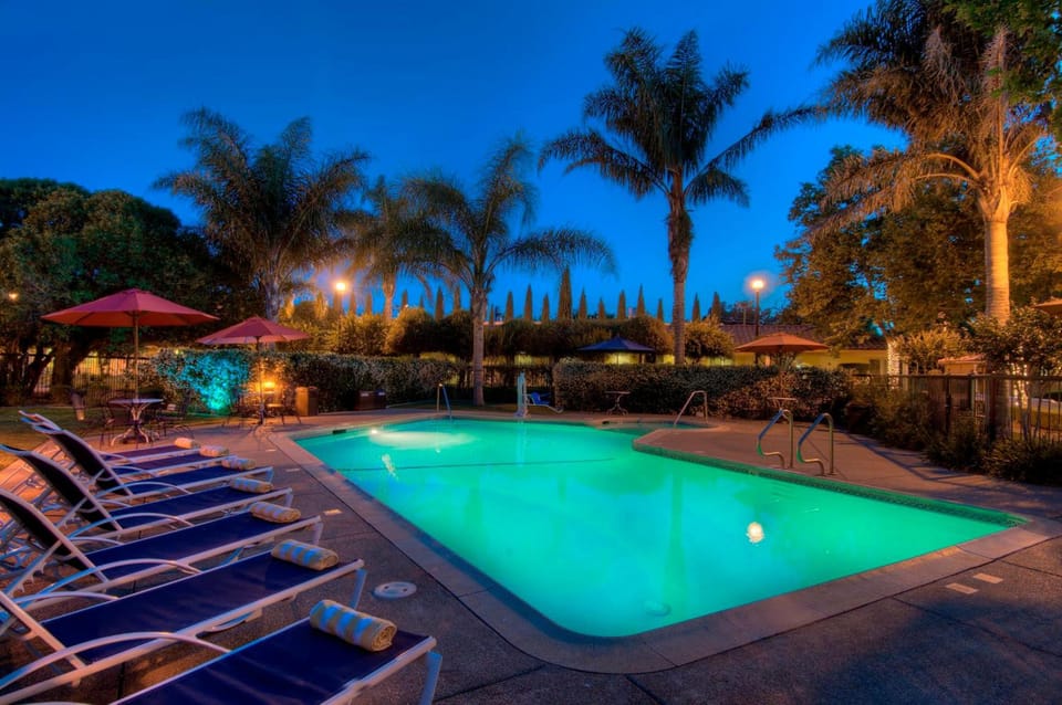 University Park Inn & Suites, an Ascend Collection Hotel Hotel in Davis