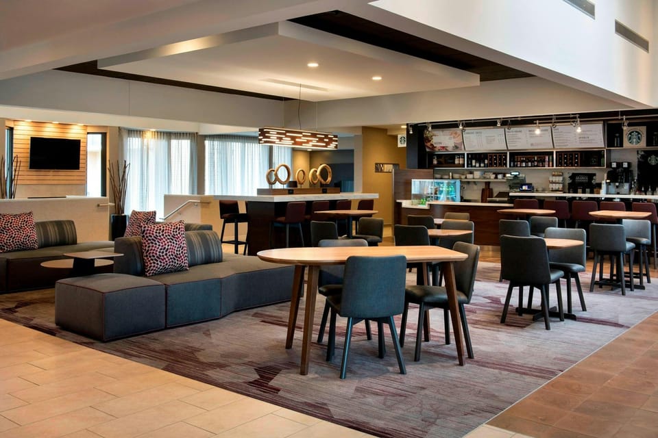 Courtyard by Marriott Chicago Naperville Hotel in Naperville