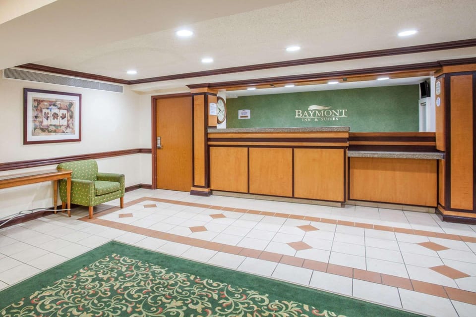 Baymont by Wyndham Madison Heights Detroit Area Hotel in Madison Heights