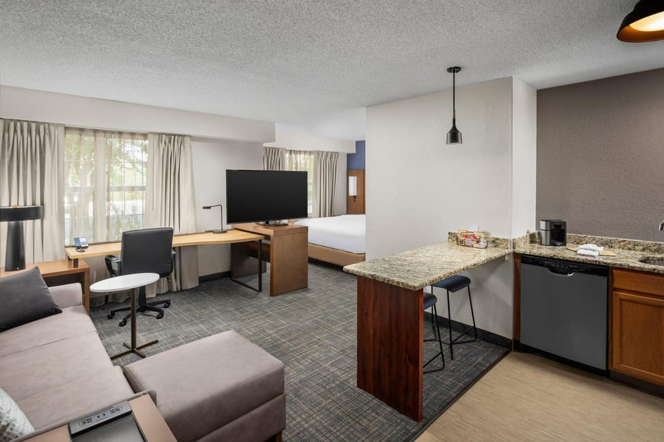 Suite room