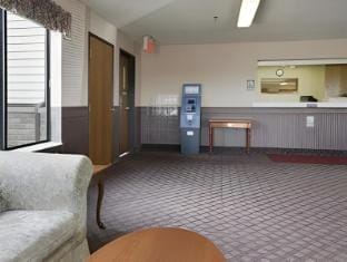 Super 8 By Wyndham Rochelle Hotel in Illinois