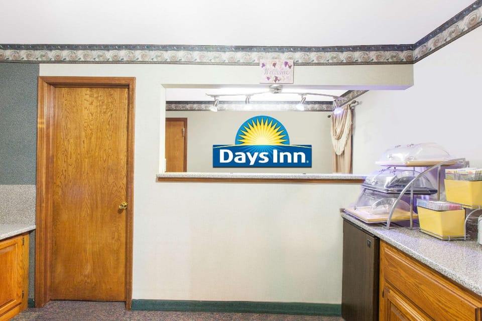 Days Inn by Wyndham Erick Hotel in Oklahoma