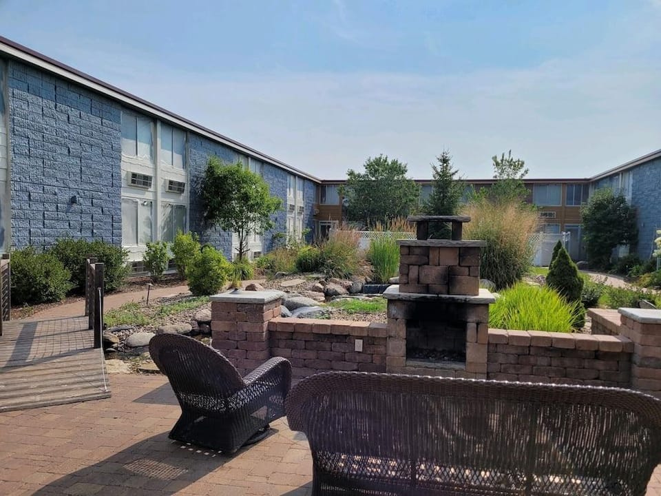 Dakotah Lodge Hotel in Sioux Falls