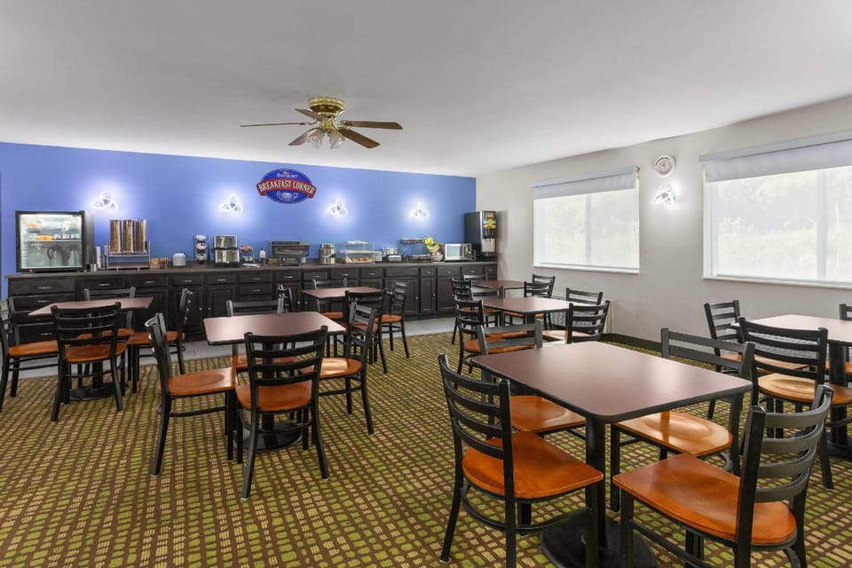 Baymont by Wyndham Piqua Hotel in Ohio
