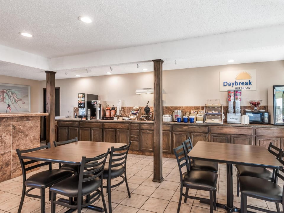 Days Inn by Wyndham Russell Hotel in Kansas