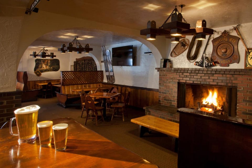 Crystal Mountain Hotels Lodge in Washington