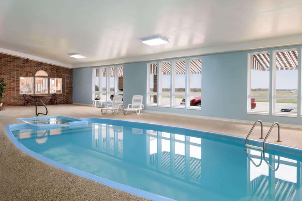 Super 8 By Wyndham Bethany Mo Hotel in Missouri