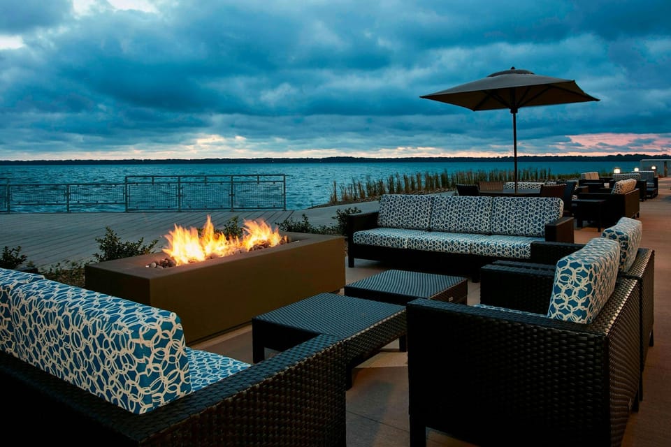 Courtyard by Marriott Erie Bayfront Hotel in Erie