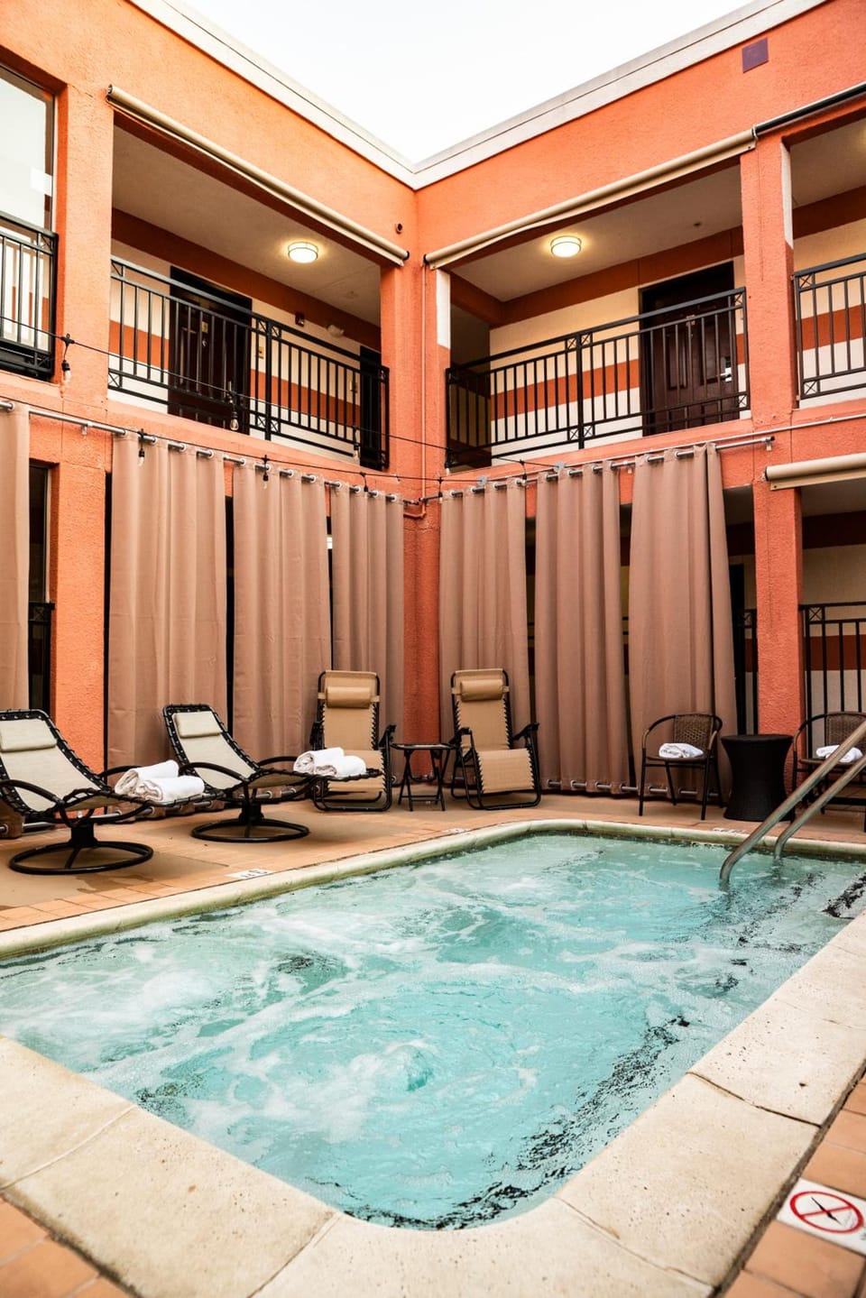 Days Inn by Wyndham Concord Hotel in Concord