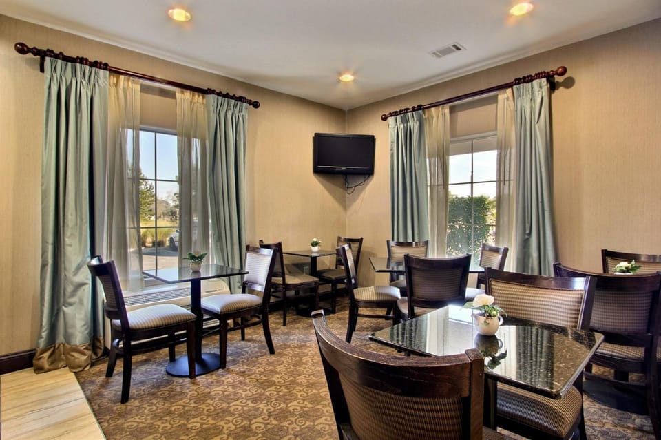 Magnolia Inn and Suites Pooler Hotel in Pooler