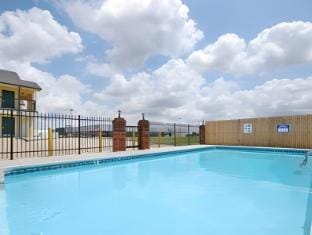 Days Inn by Wyndham Pratt Hotel in Kansas