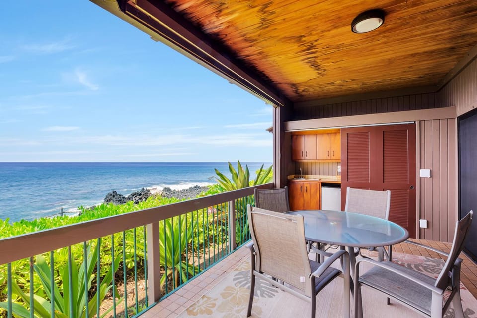 Castle Kanaloa at Kona Apartment hotel in South Kona