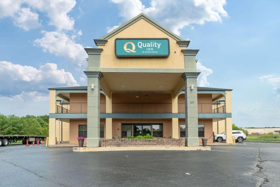 Quality Inn Adairsville Hotel in Georgia