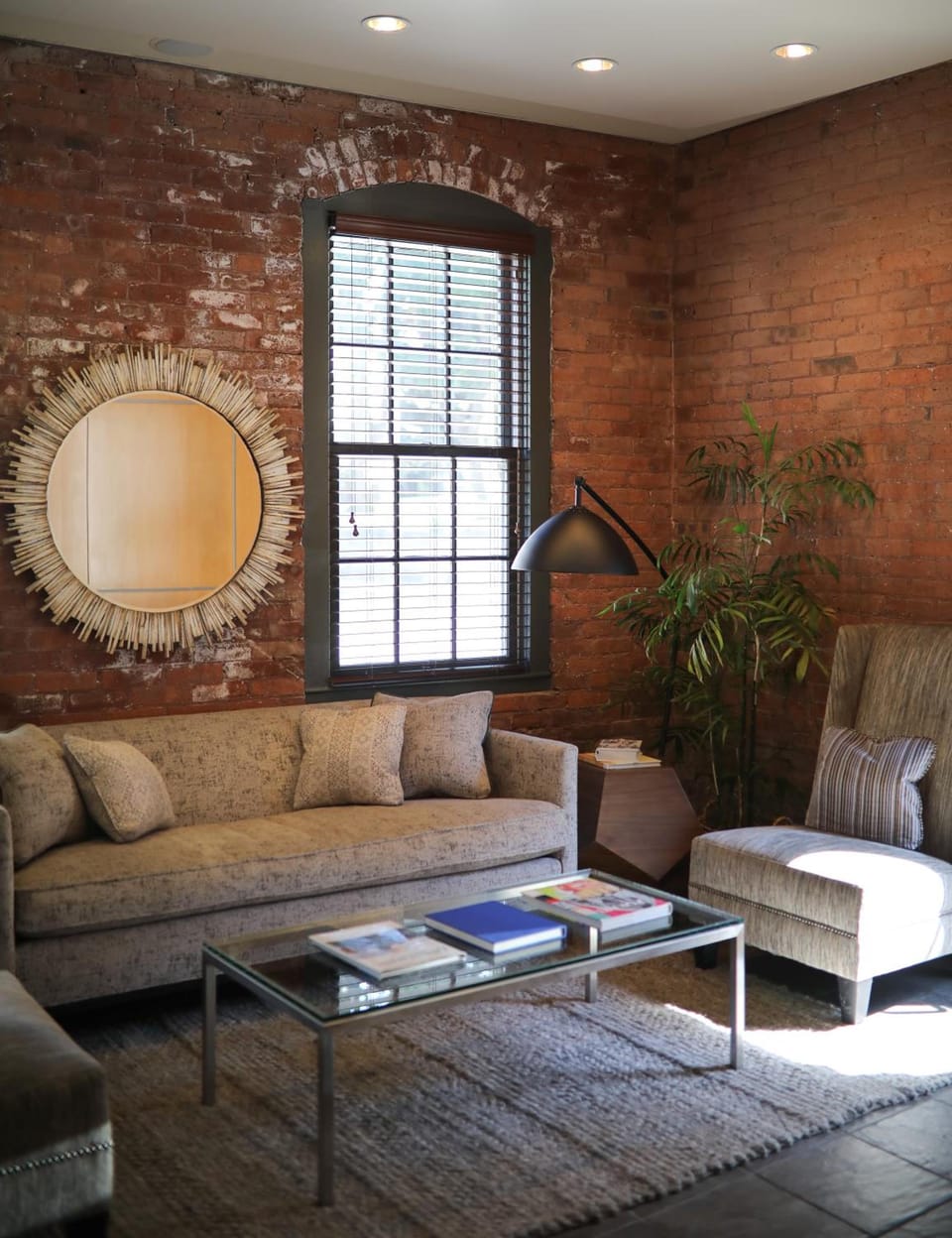 Shared lounge/TV area