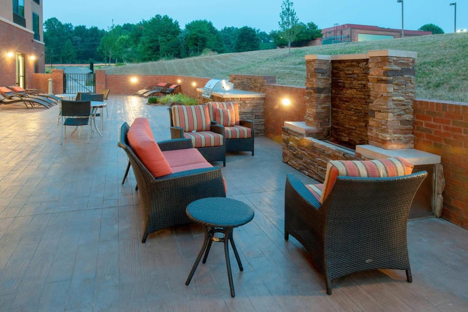 Fairfield by Marriott Inn & Suites Charlotte Matthews Hotel in Matthews
