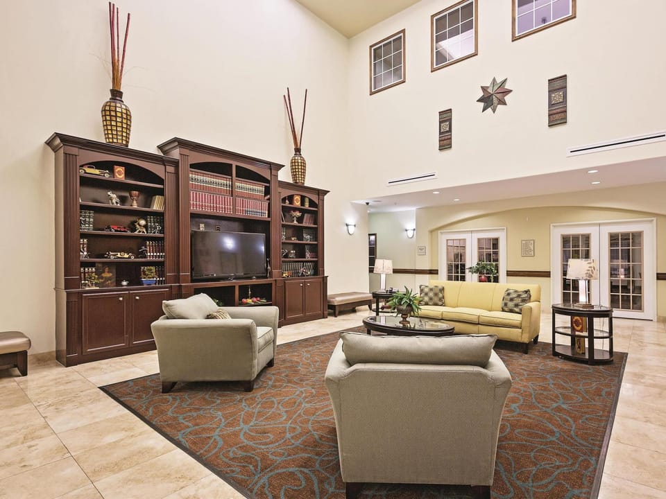 La Quinta Inn & Suites by Wyndham Houston New Caney Hotel in Texas