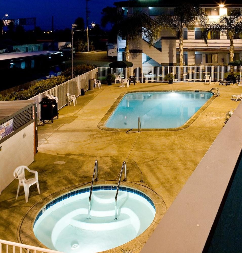 Heritage Inn San Diego Hotel in Point Loma