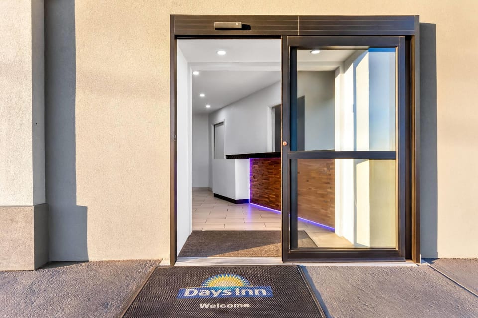 Days Inn by Wyndham Indianapolis East Post Road Hotel in Indianapolis