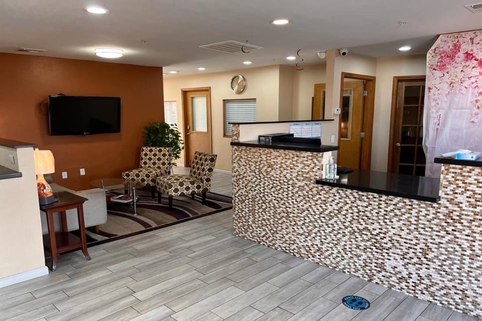 Cambridge Inn Hotel in Oklahoma City