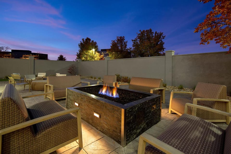 Courtyard by Marriott Cincinnati Airport Hotel in Cincinnati