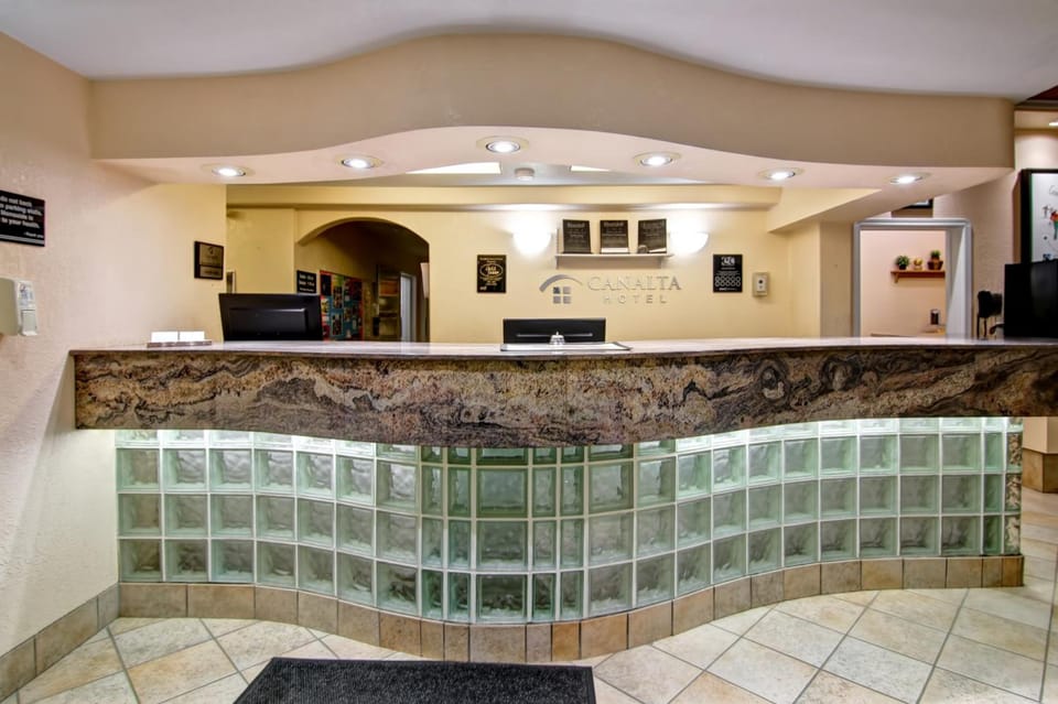 Canalta Stettler Motel in Alberta