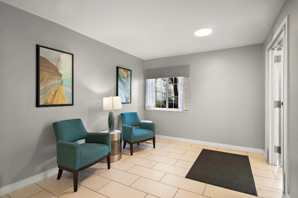 MainStay Suites Salt Lake City Fort Union Hotel in Cottonwood Heights