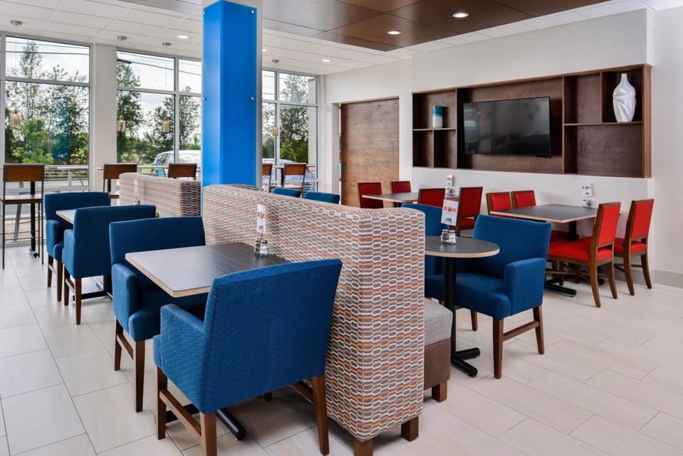 Holiday Inn Express & Suites - Siloam Springs By IHG Hotel in Siloam Springs