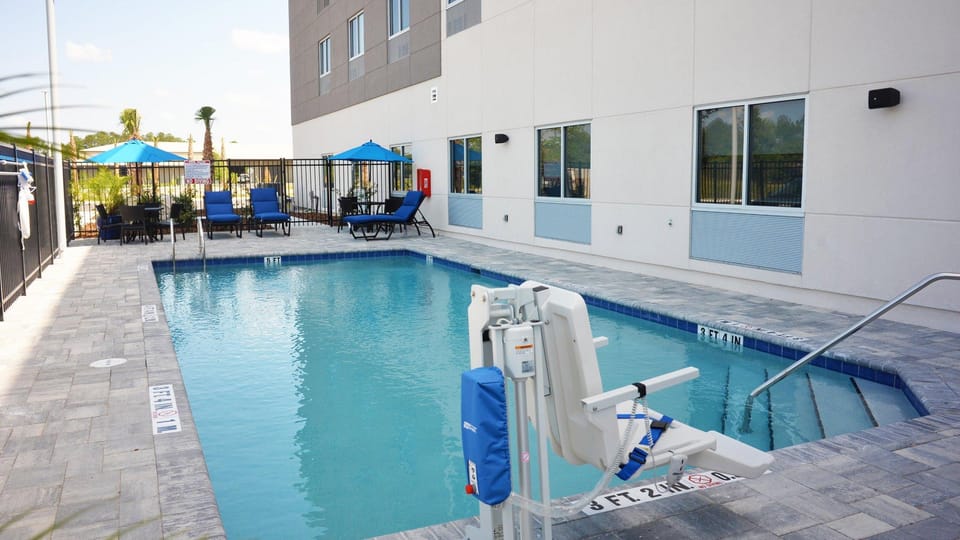 Holiday Inn Express & Suites - Jacksonville W - I295 and I10 By IHG Hotel in Jacksonville