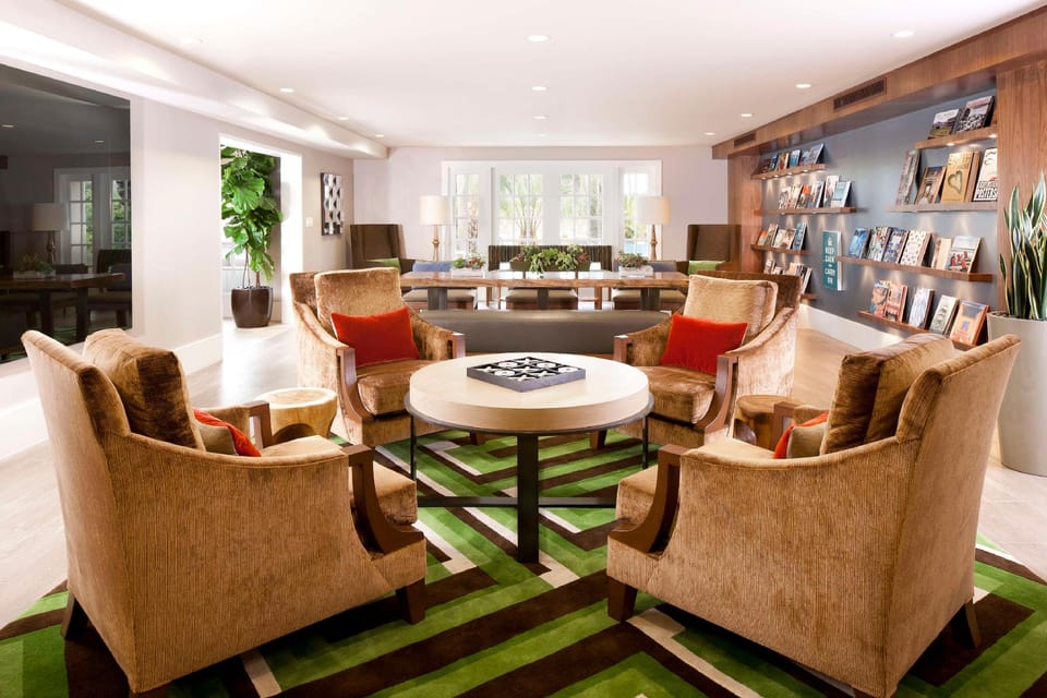 Hyatt Regency Newport Beach Hotel in Balboa Peninsula