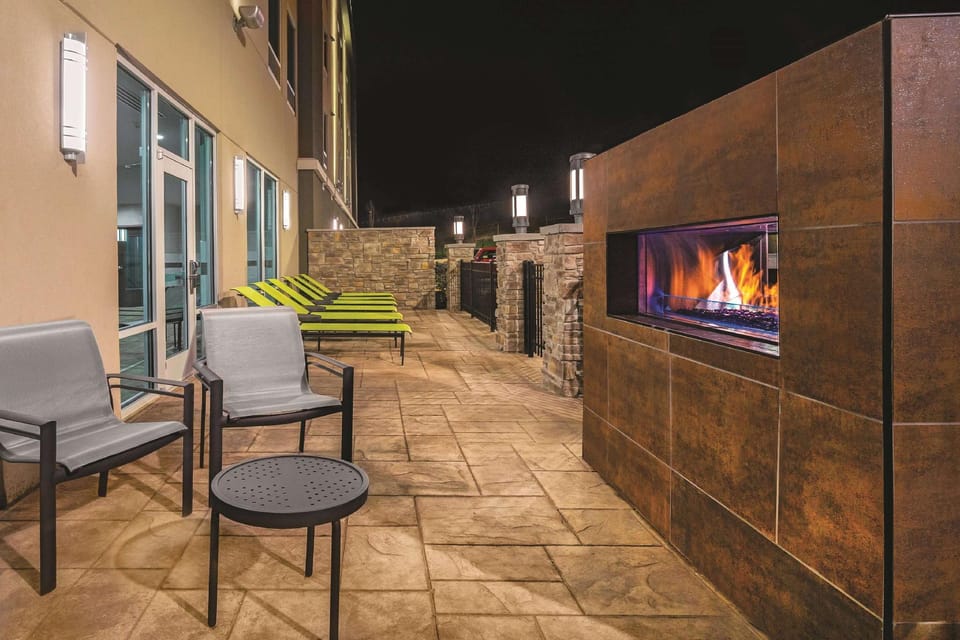 La Quinta Inn & Suites by Wyndham Cleveland near Lee Univ Hotel in Cleveland