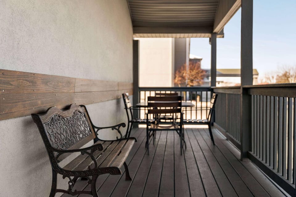 Super 8 by Wyndham Columbus/Edinburgh Hotel in Columbus