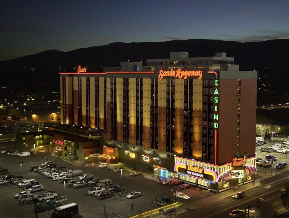 J Resort Hotel in Reno