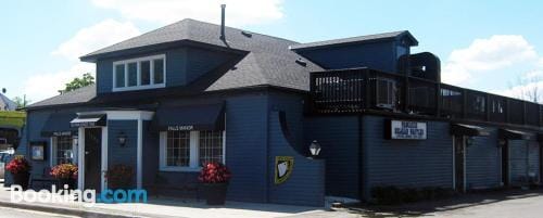 Falls Manor Resort Hotel in Niagara Falls