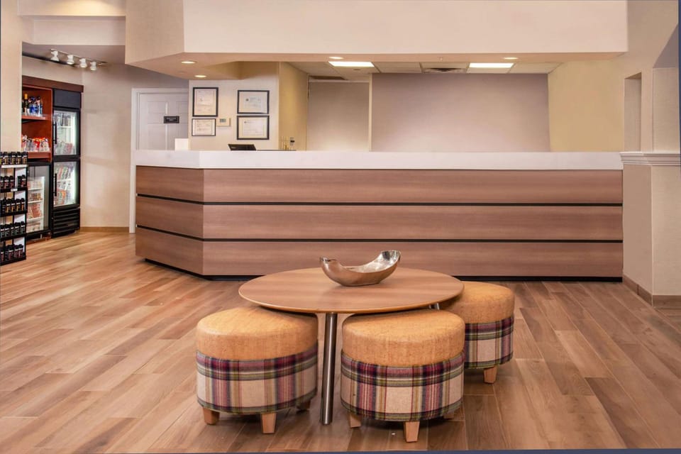 Sonesta ES Suites Baltimore BWI Airport Hotel in Linthicum Heights