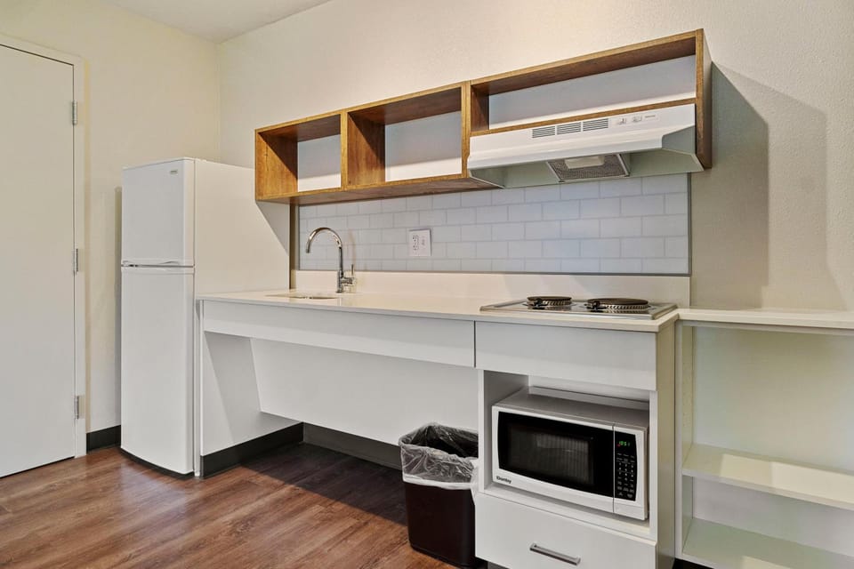 Extended Stay America Suites - San Francisco - San Mateo - SFO Hotel in San Mateo